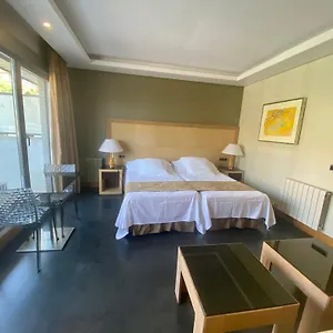 Aparthotel Artplatinum Suites&apartments, Benalmadena